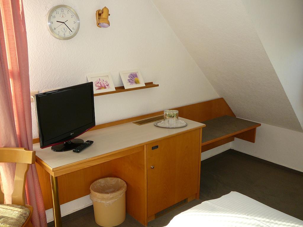 Hotel Garni Schmid Neu-Ulm Zimmer foto